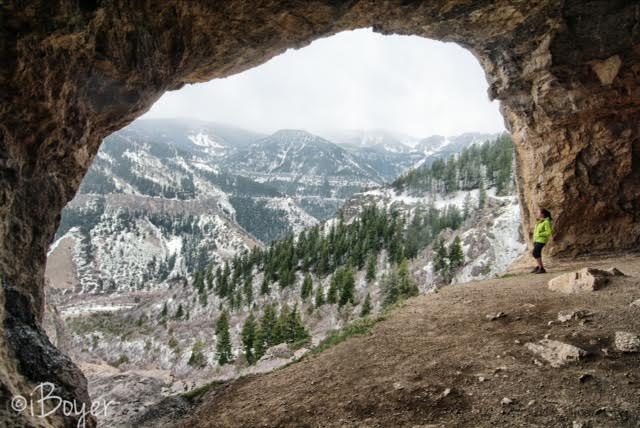 Wind Caves Trail, Logan, Utah, Hiking in Logan Canyon, Hiking in Utah with dogs