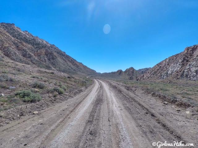 Hiking the Lower Hackberry Canyon Narrows, Cottonwood Road Scenic Byway, Grand Staircase-Escalante National Monument