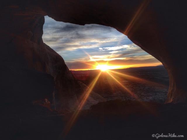 Hiking to Five Hole (Colonnade) Arch