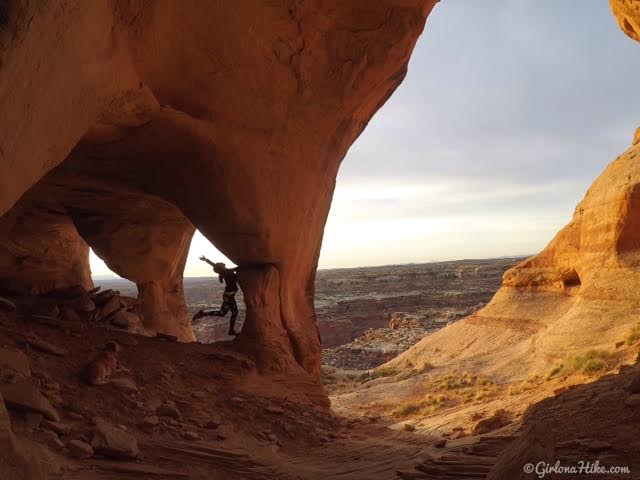 Hiking to Five Hole (Colonnade) Arch