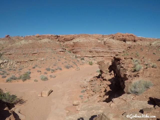 Hiking the Moonshine Wash Slot Canyon San Rafael Swell