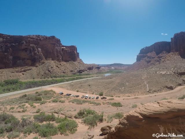 Jug Handle Arch & Petroglyphs