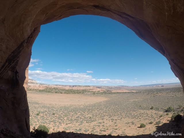 Looking Glass Rock & Arch, Moab, Arches in Utah, Hiking in Utah with Dogs