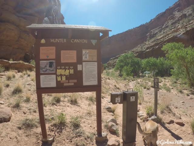 Hiking in Hunter Canyon, Moab