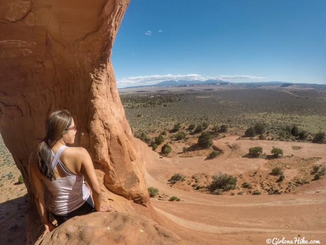 Looking Glass Rock & Arch, Moab, Arches in Utah, Hiking in Utah with Dogs