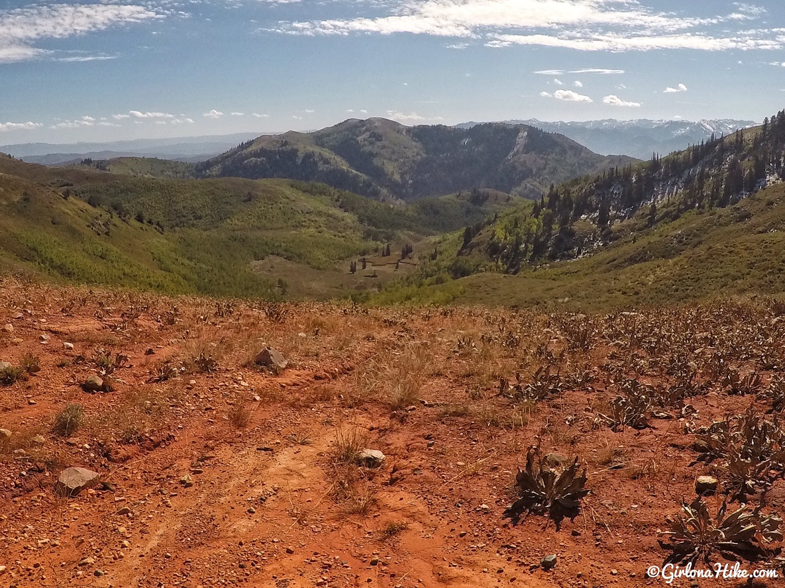 Hiking to Grandview Peak from Killyon's Canyon