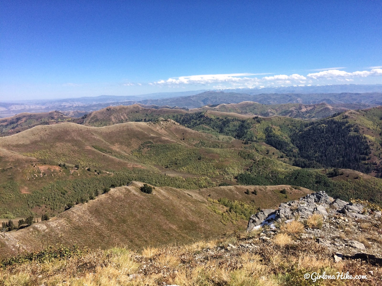 Hiking to Grandview Peak from Killyon's Canyon