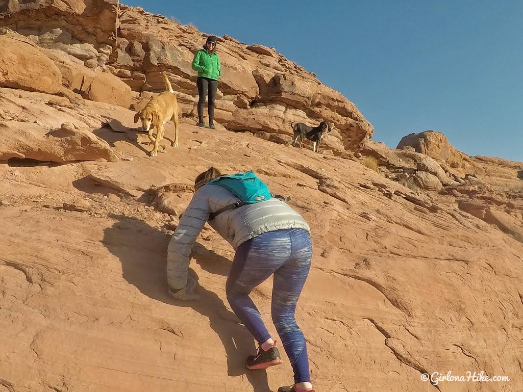 Hiking to Funnel Arch, Moab, Hiking in Moab with Dogs, Hiking in Utah with Dogs