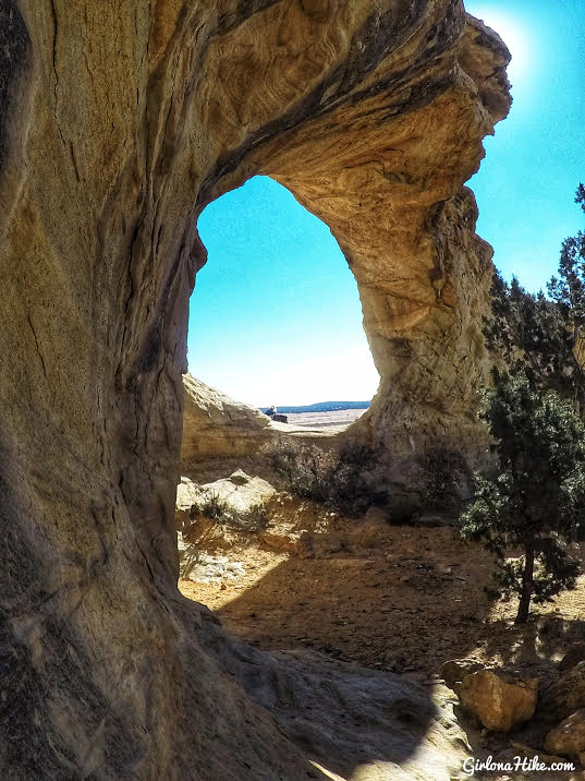 Exploring Dutchman Arch & the Head of Sinbad Pictographs