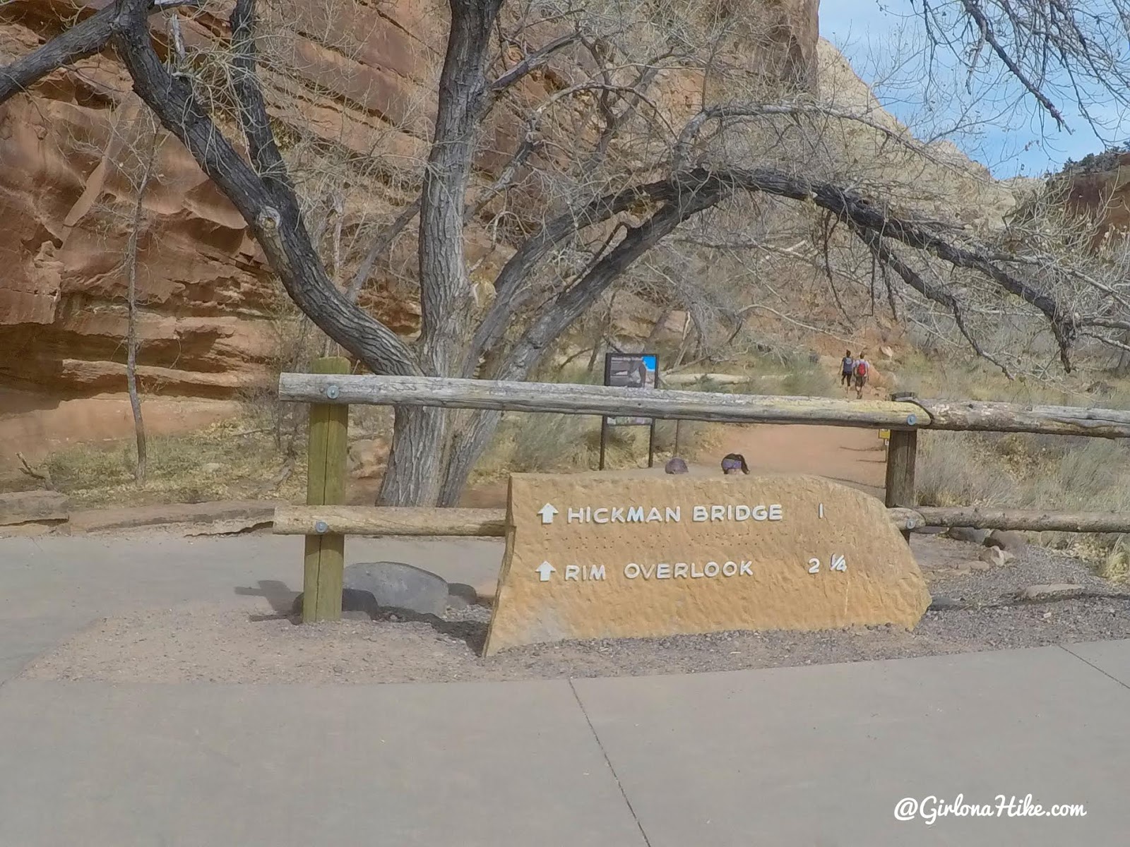 Hiking to Hickman Bridge, Capitol Reef National Park