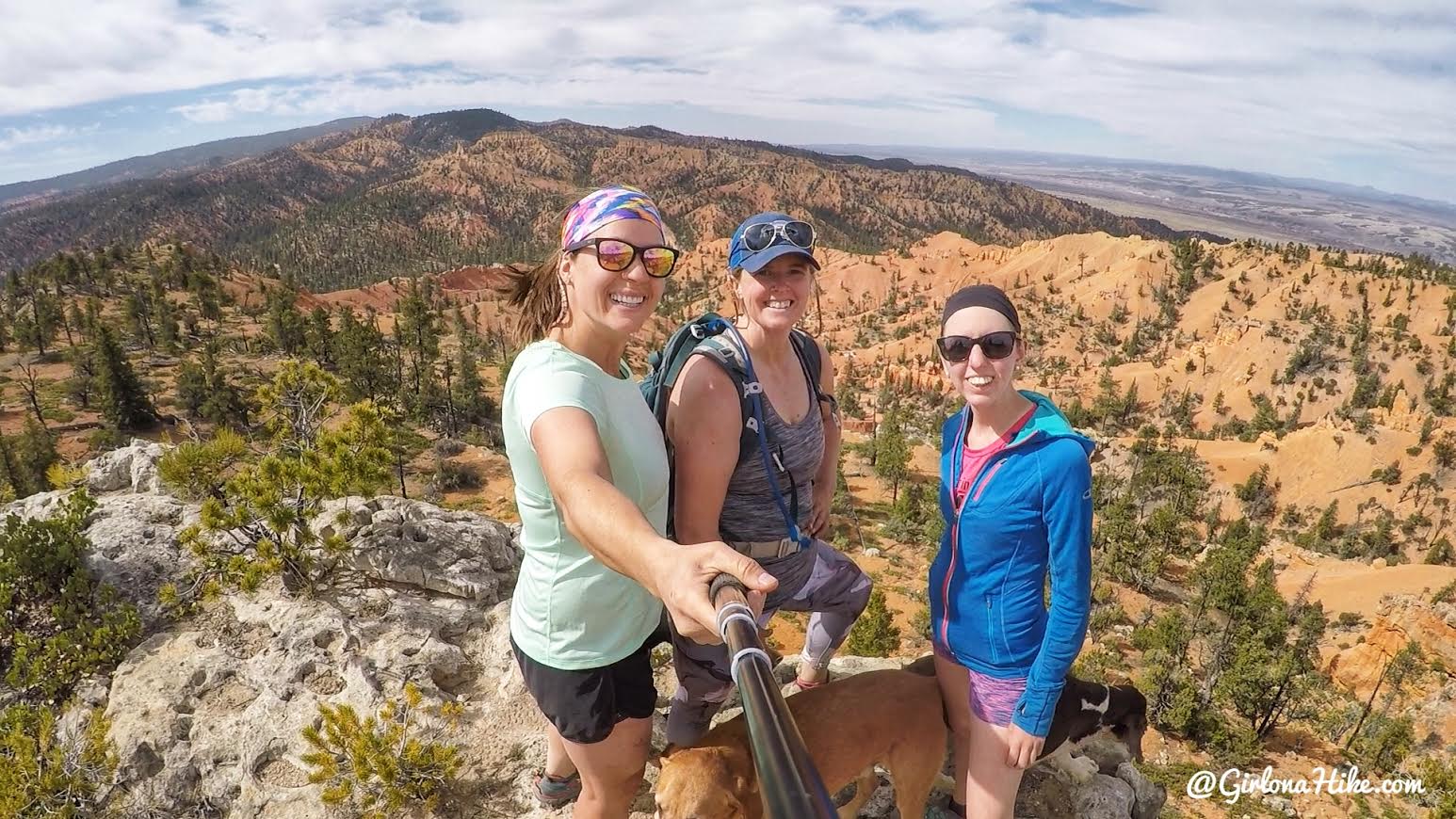 Hiking the Butch Cassidy Trail, Red Canyon near Bryce Canyon National Park