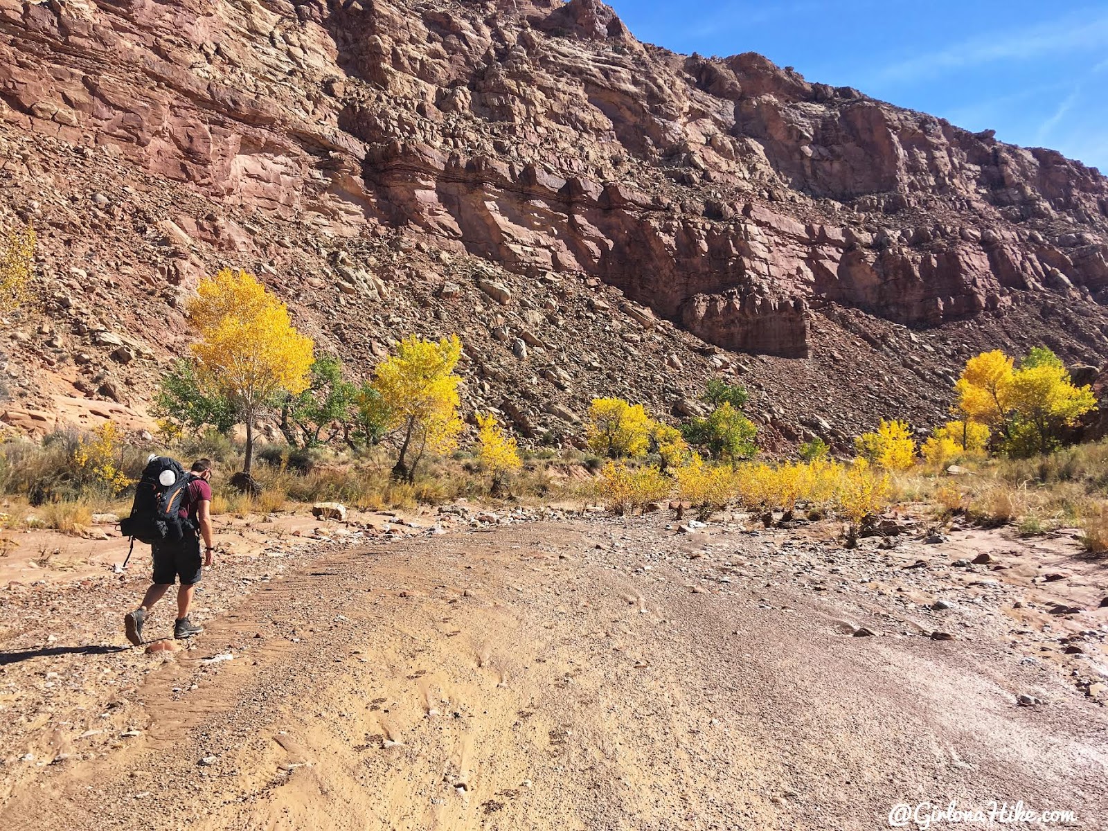 Backpacking Halls Creek Narrows, Capitol Reef National Park