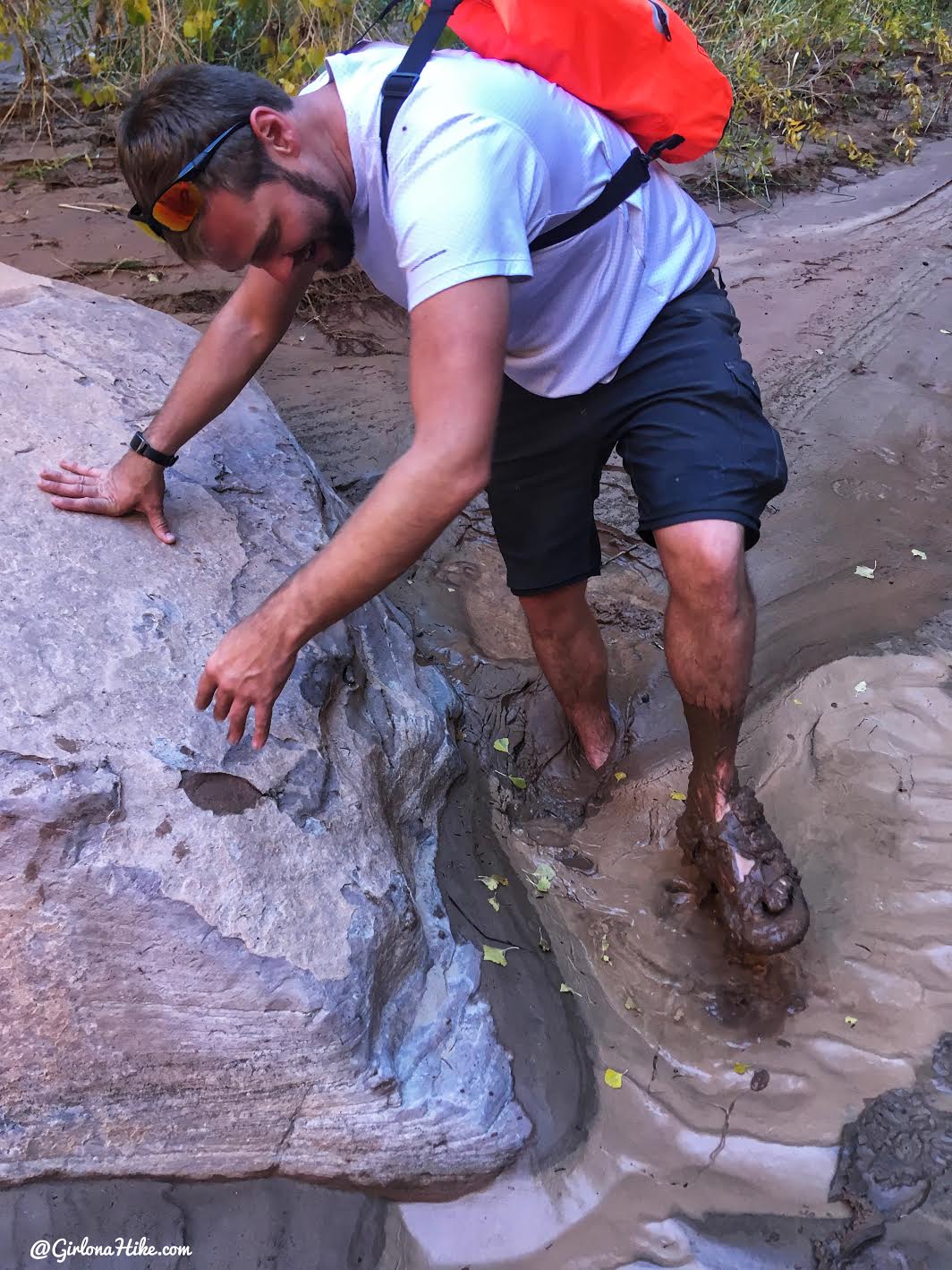 Backpacking Halls Creek Narrows, Capitol Reef National Park