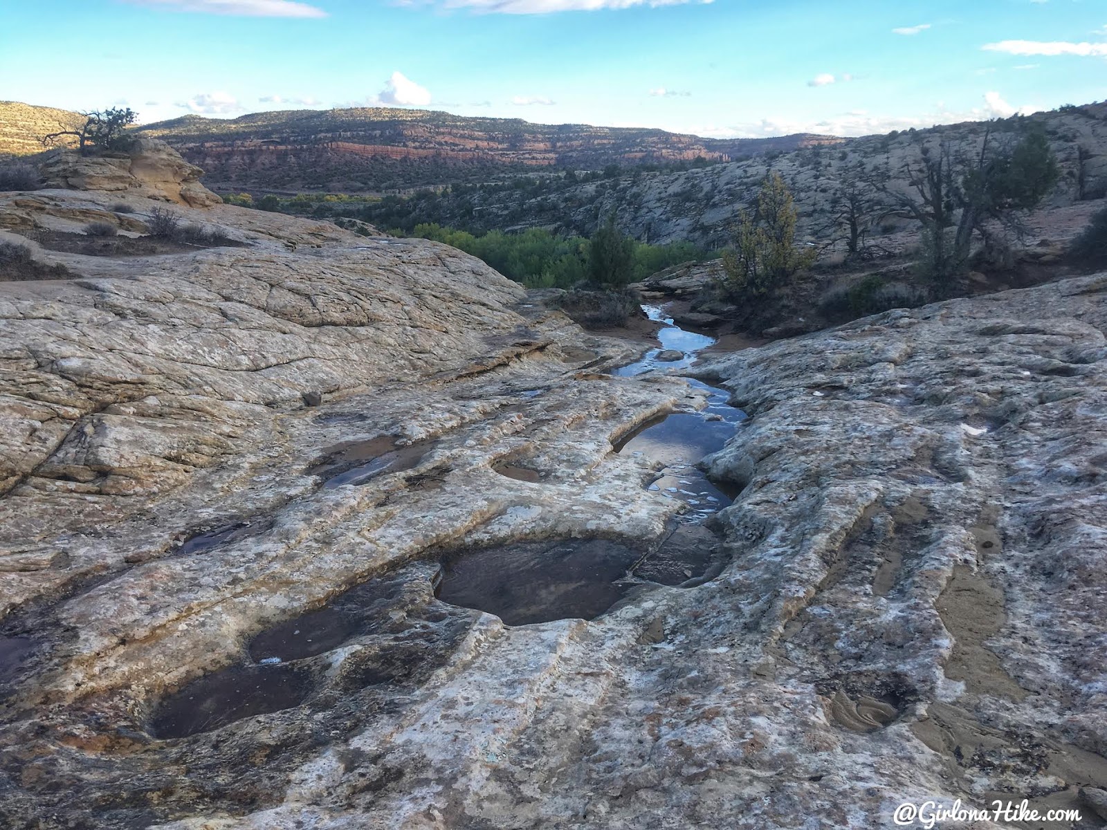 Hiking to the Butler Wash Ruins, Cedar Mesa