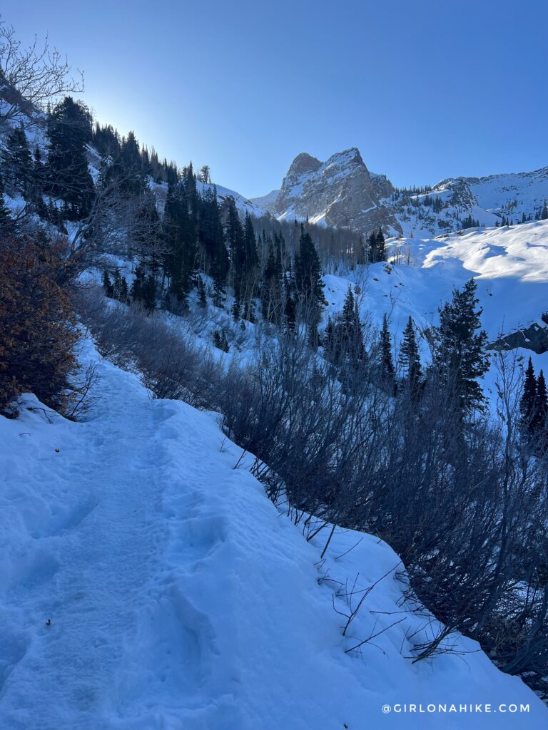 First view of Lake Blanche surrounded by steep mountain peaks