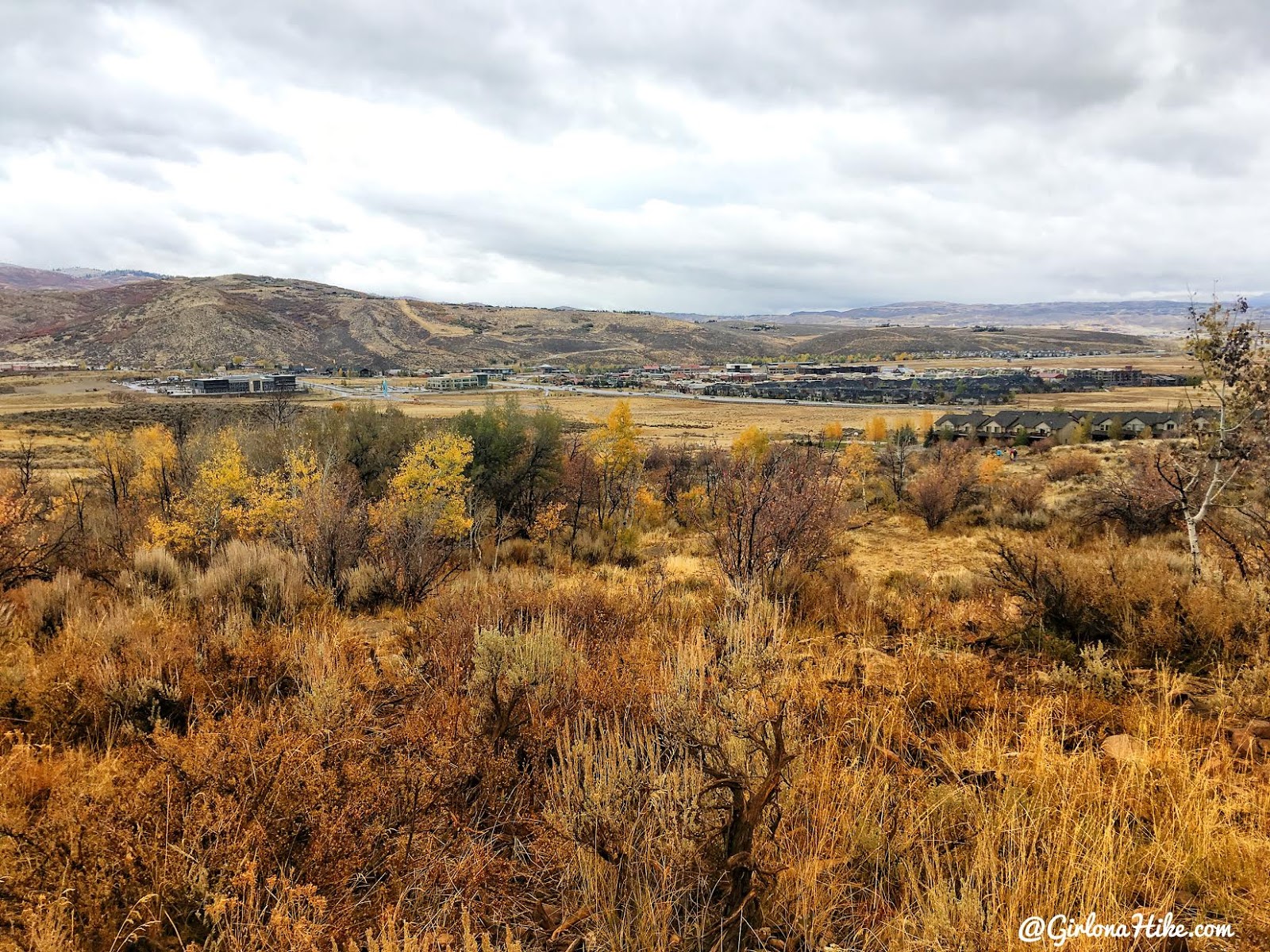 Run-a-Muk Dog Park & Trail, Kimball Junction, Park City, Utah. Hiking in Utah with Dogs