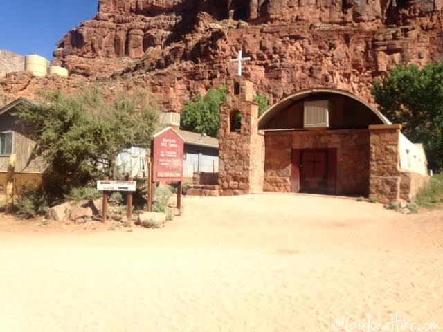 Hiking to Havasu Falls, Arizona