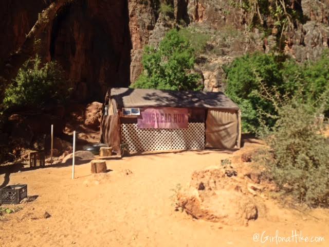 Hiking to Havasu Falls, Arizona