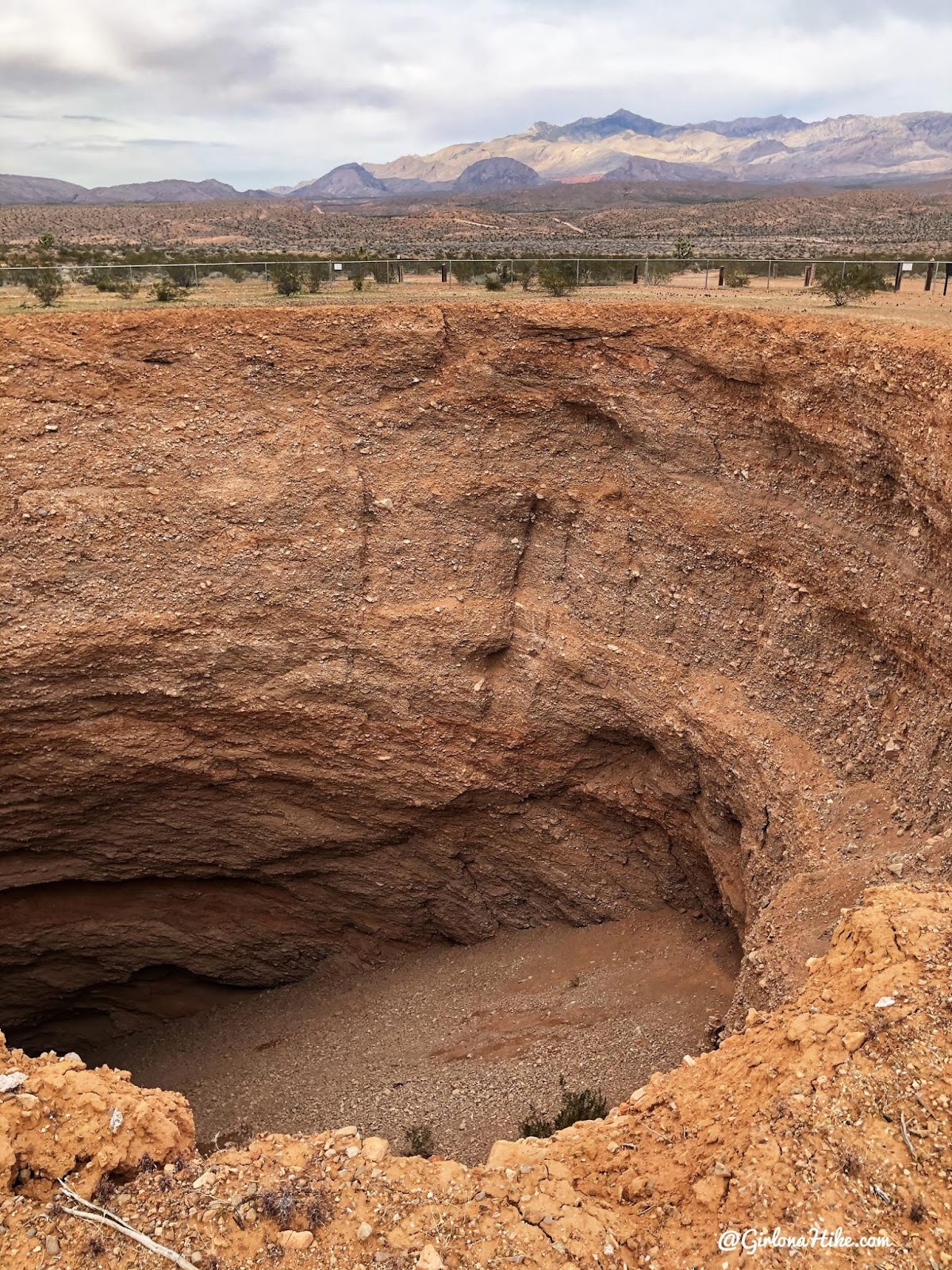 Hiking at Gold Butte National Monument, Hiking in Nevada with Dogs, hiking outside las vegas