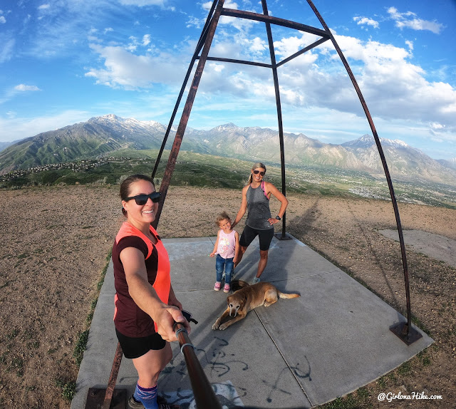 Hiking at the Deer Ridge Off Leash Area, draper alien tower