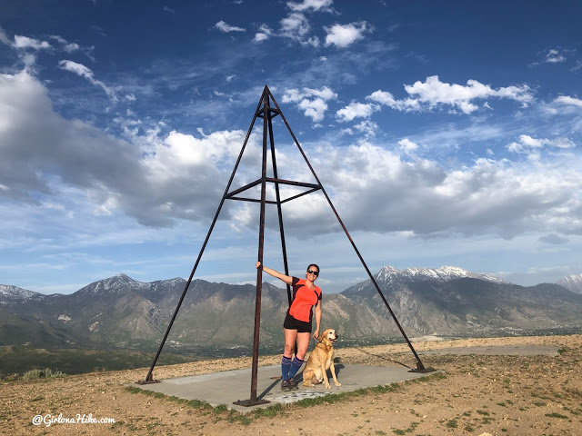 Hiking at the Deer Ridge Off Leash Area, draper utah trail, draper alien tower