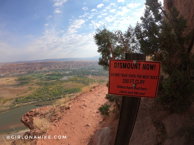 Hiking to the Portal Overlook, Moab