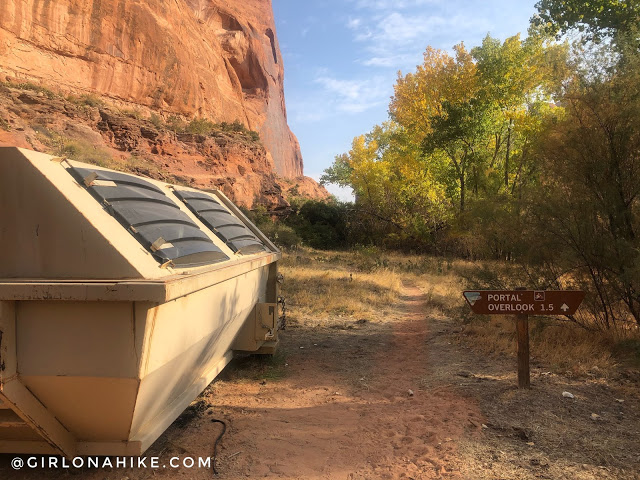 Hiking to the Portal Overlook, Moab