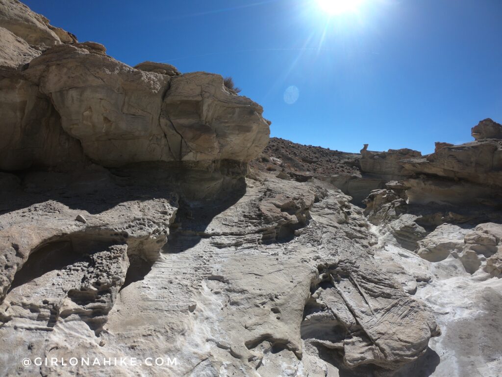 Hiking to Wiregrass Canyon Arch, Lake Powell