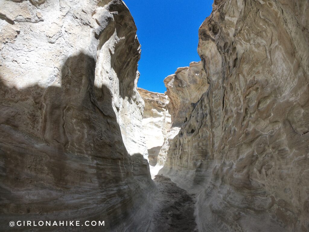 Hiking to Wiregrass Canyon Arch, Lake Powell