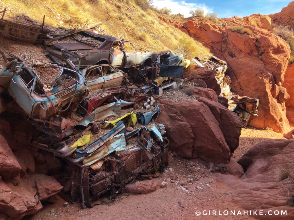 Hiking Catstair Canyon, Stacked Cars near Lake Powell