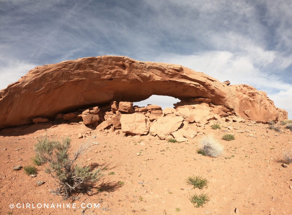 Hiking to Sunset Arch Moonrise Arch Grand Staircase Escalante