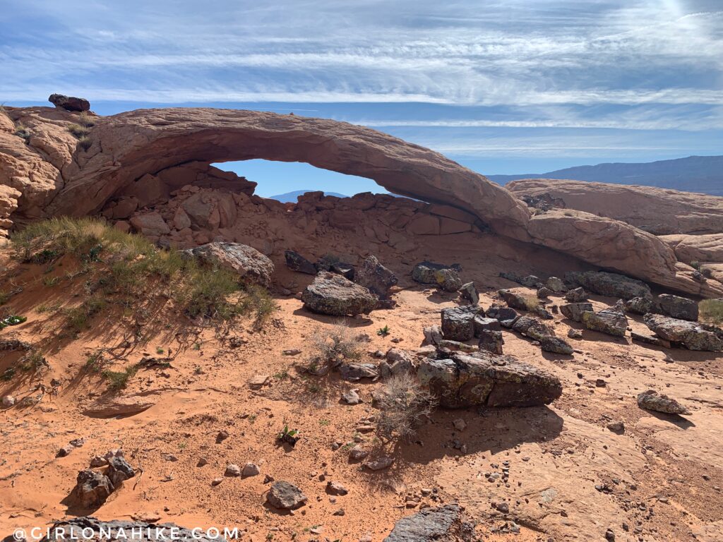 Hiking to Sunset Arch & Moonrise Arch, Grand Staircase Escalante National Monument