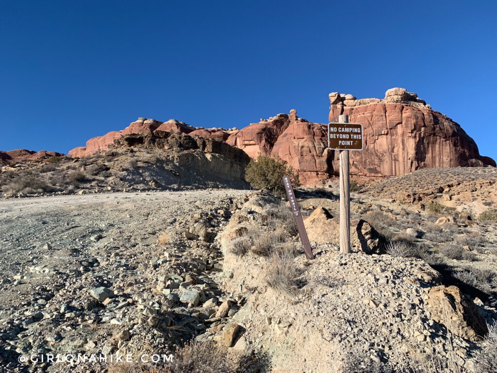 Hiking to Uranium Arch, Moab, Utah