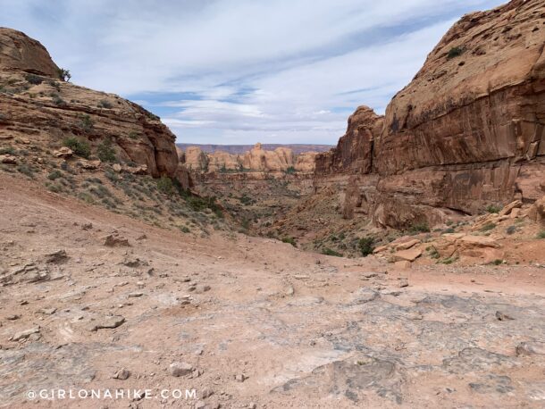 Hiking the Pritchett Canyon/Hunter Rim Loop, Moab Girl on a Hike