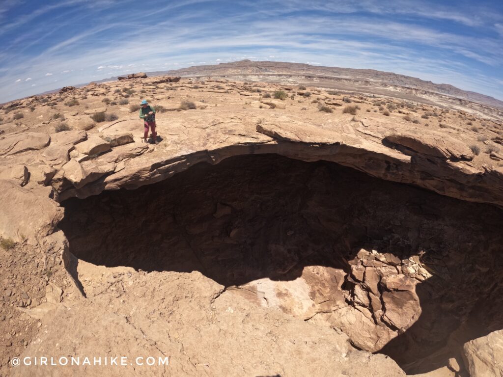 Hiking to Skylight Arch, Utah/Arizona Border