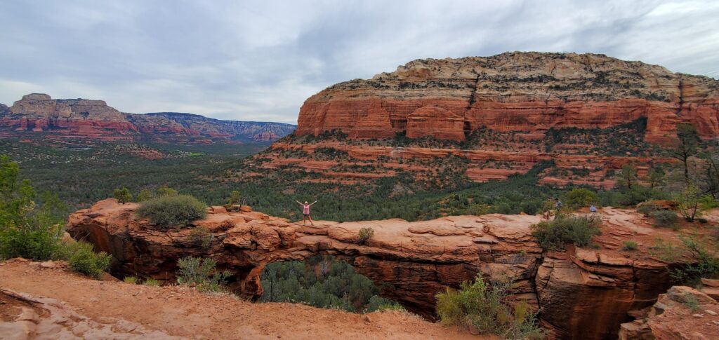 Hike to Devils Bridge in Sedona, AZ