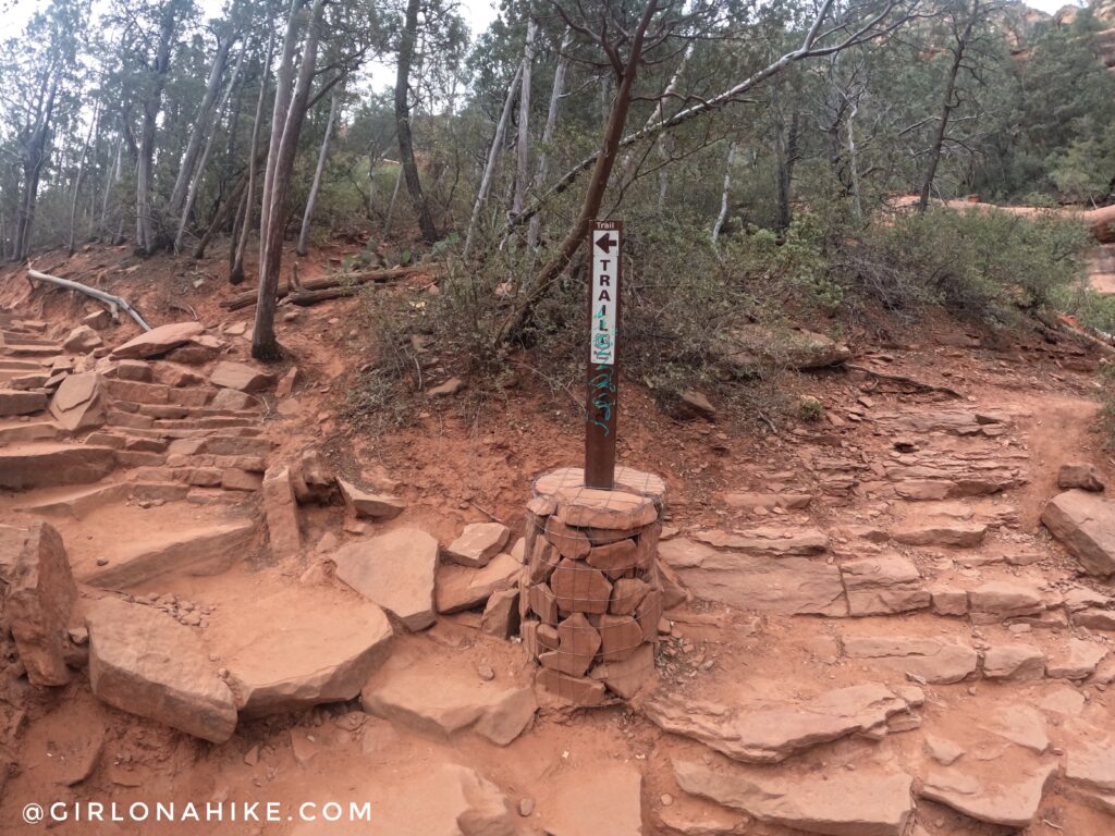 Hike to Devils Bridge in Sedona, AZ