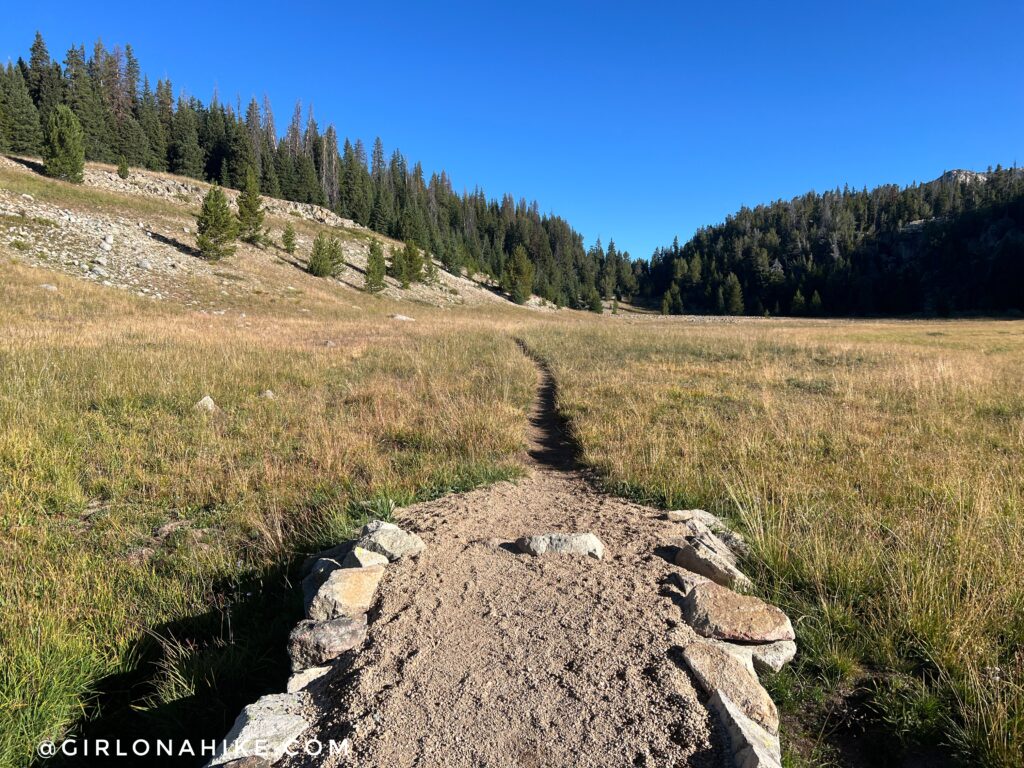 Hiking the Cirque of the Towers to Fremont Trail Loop