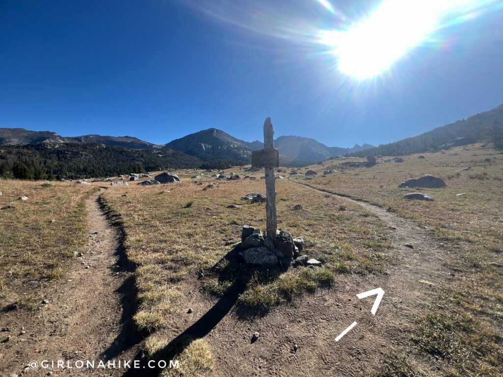 Hiking the Cirque of the Towers to Fremont Trail Loop